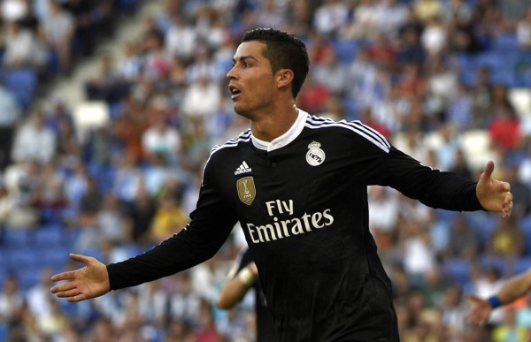 Triplete de Cristiano y victoria insuficiente del Real Madrid