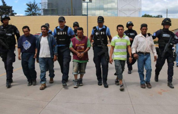 Culpables cuatro hermanos por matar a machetazos a su vecino