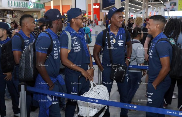 Selección de Honduras viajó motivada a Estados Unidos para enfrentar a Ecuador