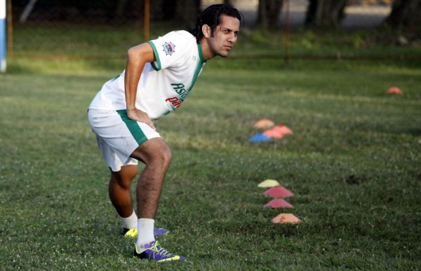 Randy Diamond se entrenará con el Victoria