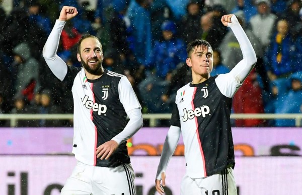Higuaín y Dybala le dieron el triunfo a la Juventus sobre el Atalanta. Foto AFP