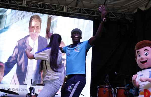 La Selección de Honduras se deja querer por la afición en el H-Fest