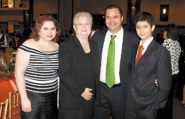 Honores para un ilustre mandatario