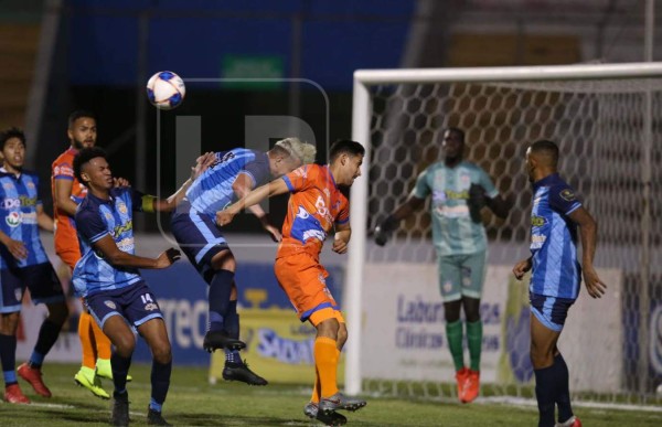 Video: La UPN golea a un Real de Minas que sigue sin despertar