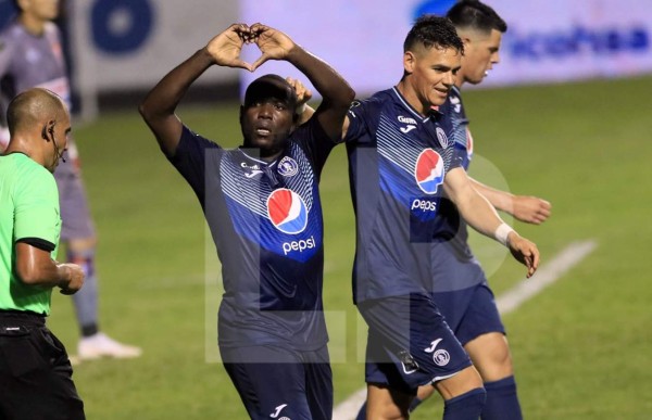 Motagua remontó y goleó al Vida en una gran noche de Wilmer Crisanto