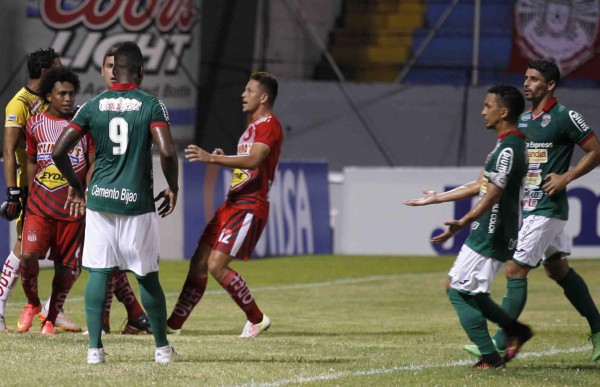 El Vida deja en crisis al Marathón de Pavón