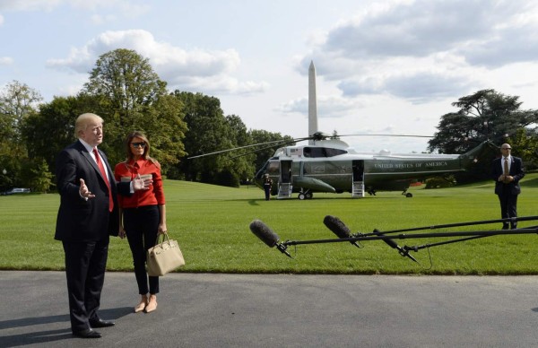 Florida en alerta, Trump y Melania en un retiro presidencial