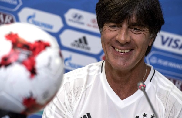 Löw anuncia cambios y juego de ataque contra Chile