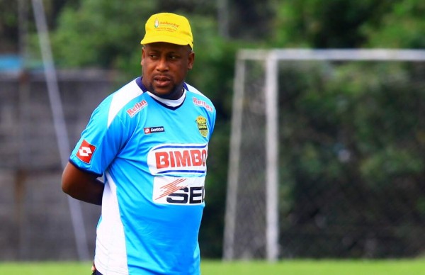 Medford hace oídos sordos a las críticas