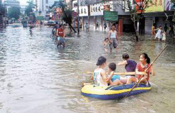 Ya son 104 los muertos y 190 los desaparecidos por tifón Saomai