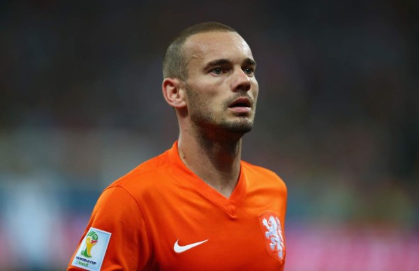 Wesley Sneijder sería el reemplazo de James Rodríguez en el Mónaco