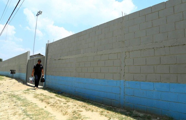 Pobladores tendrán estadio en La Pradera