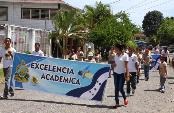 Ceibeños ya viven con fervor las fiestas patrias