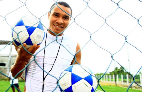 'Rambo' de León firmará con el Platense