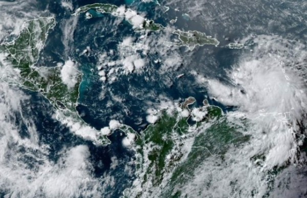 Huracán Elsa no representa ningún peligro para Honduras