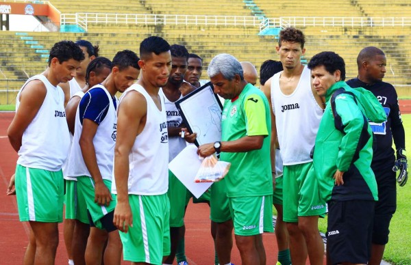 Marathón acelera para pelear el título en Honduras