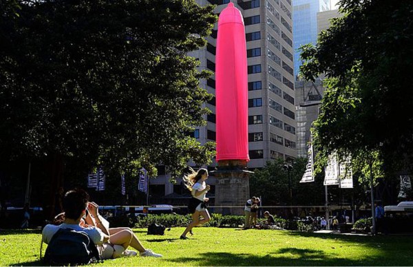 Condón gigante en Sídney para sensibilizar sobre lucha contra el sida