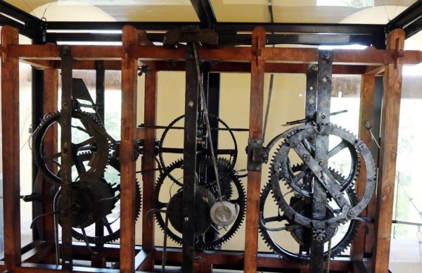 Hay 25,000 visitantes en Comayagua para recibir el 2016