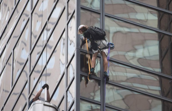 Hombre que escaló la torre Trump quería reunirse con el magnate