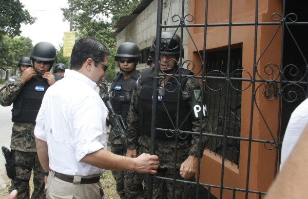 Chamelecón lleva 43 días sin muertos ni balaceras, dice Presidente de Honduras