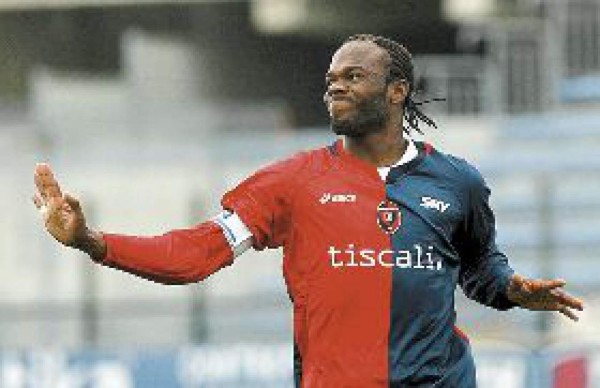 David Suazo no anotó su gol 100