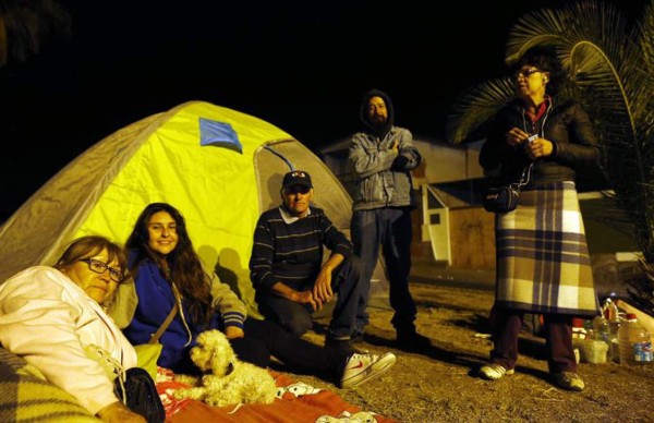 Un nuevo sismo de 7.8 sacude el norte de Chile y alertan de tsunami menor