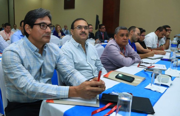 Enredos en contratos causan conflictos en construcción