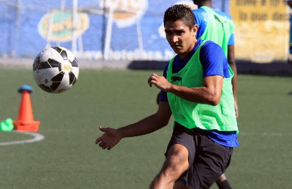 Jorge Claros: 'No tendría ningún problema de jugar en el Olimpia'