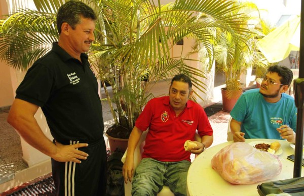 Tranquilidad en concentraciones de Real Sociedad y Real España