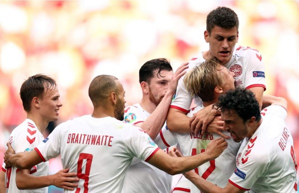 Dinamarca aplasta a la Gales de Bale y avanza a los cuartos de final de la Eurocopa-2021