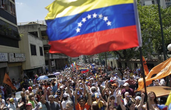 Oposición venezolana convoca para mañana gran marcha contra la Constituyente