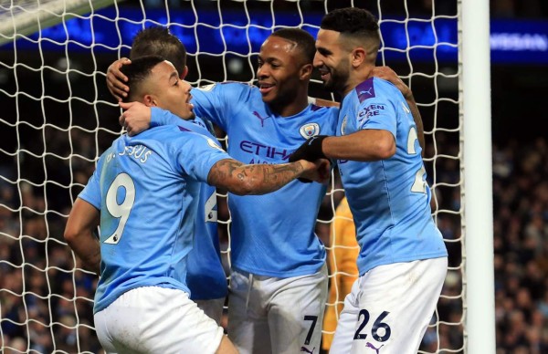 El Manchester City quedó a un punto del segundo puesto, el Leicester. Foto AFP