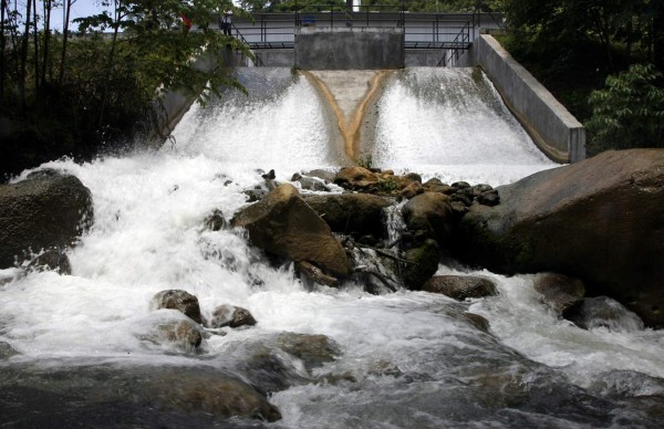 Cancelarán proyectos de energía limpia que no estén en operación