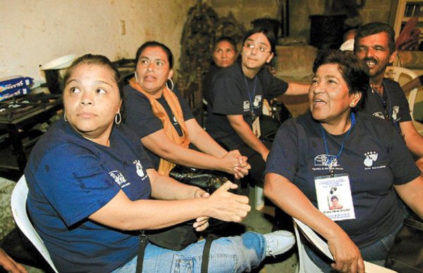 Peregrinas llegan al Senado de la República