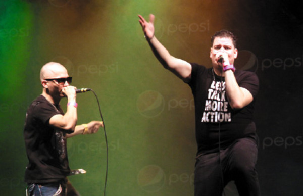 Miles asisten al Verano Fest 2011 de Power