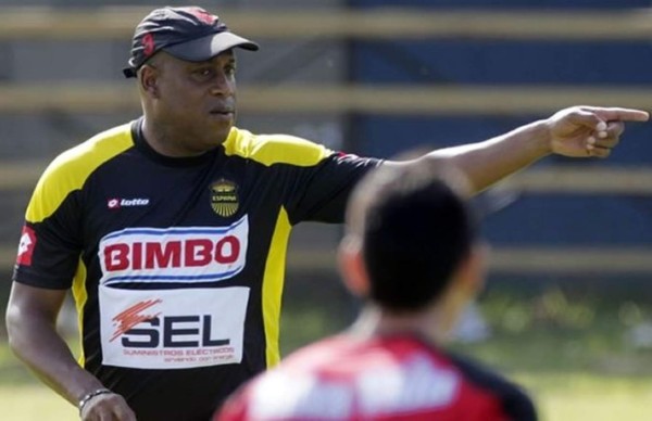 Hernán Medford reconoce que le gustaría dirigir a Honduras