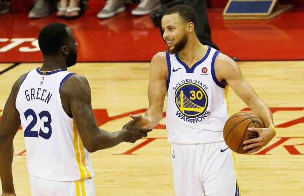 Warriors avanzan a la final de la NBA contra los Cavaliers