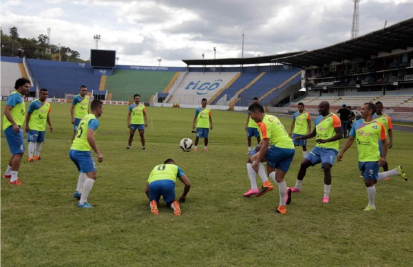 El Honduras Progreso entrenó en el Nacional