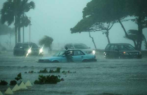 Fred desacelera su marcha sobre la costa norte de Cuba rumbo a Florida  