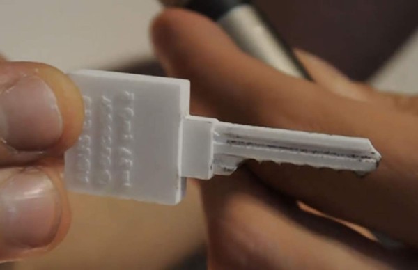 Video: Llave impresa en 3D es capaz de abrir cualquier puerta    
