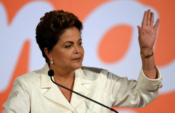 Rousseff y Neves retoman campañas para la segunda vuelta