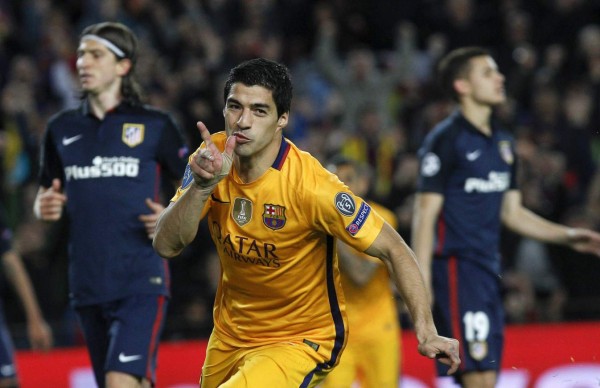 El Barcelona le remontó al Atlético con doblete de Suárez