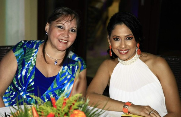 Erika Fajardo y Jaime Aguilar despiden su soltería