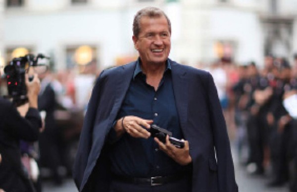 Mario Testino cae en la desgracia
