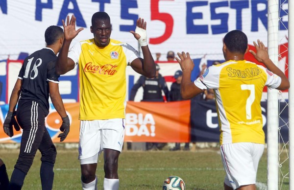 Olimpia impone la lógica y avanza en la Copa Presidente