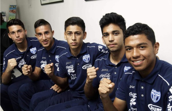 La Sub-17 de Honduras se practica exámenes médicos a un mes del Mundial