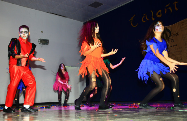 Escuela Valle de Sula realizó su Talent Show 2013-2014
