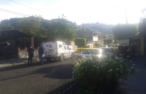 Encuentran cadáver de hondureño dentro de maletas en El Salvador