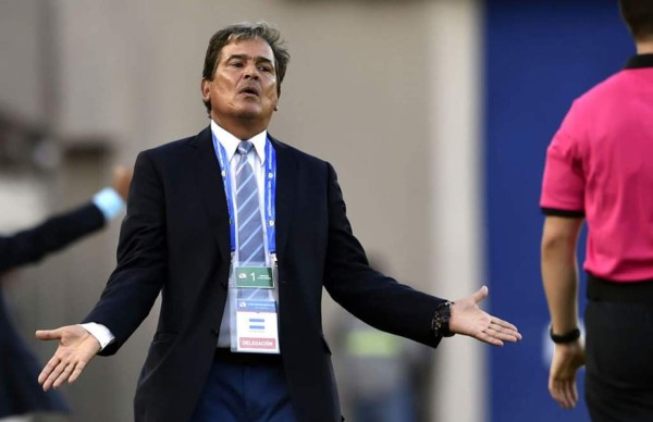 Pinto explota contra la Uncaf: 'Están destruyendo el fútbol'