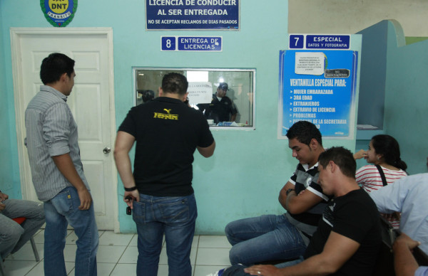 Entregarán hoy 600 licencias de conducir rezagadas